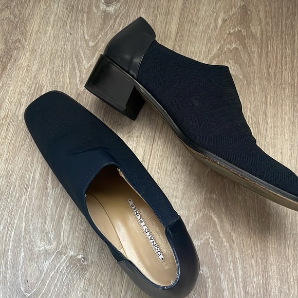 Beautiful navy blue very comfortable shoe perfect for work, or casual wear - Picture 4 of 4